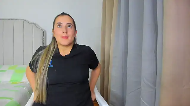 Hanna86 online show from April 2026 12:53:01 AM