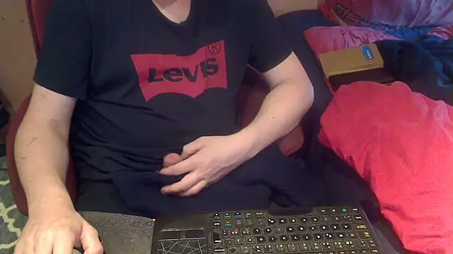 ArmySweater online show from September 2025 04:07:02 PM
