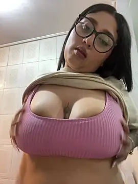 croftsmila online show from May 2026 11:53:01 PM