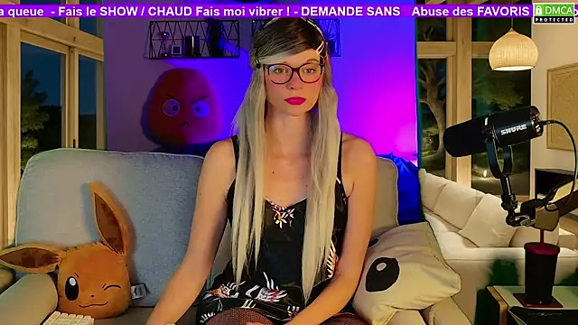 Kittychatte online show from November 2025 09:03:02 PM