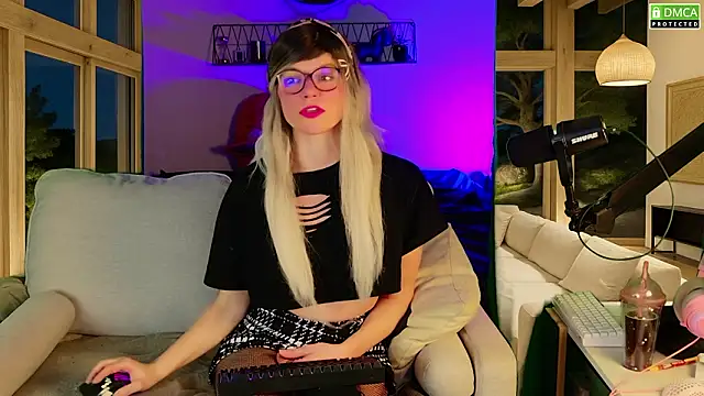 Kittychatte online show from March 2026 09:21:02 PM