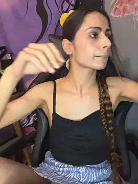 LaPetitechienne1 online show from December 2024 08:48:01 PM