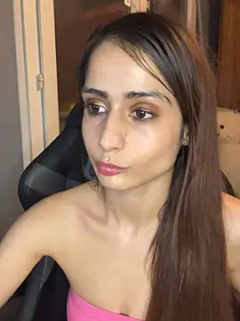 LaPetitechienne1 online show from February 2025 09:34:02 PM