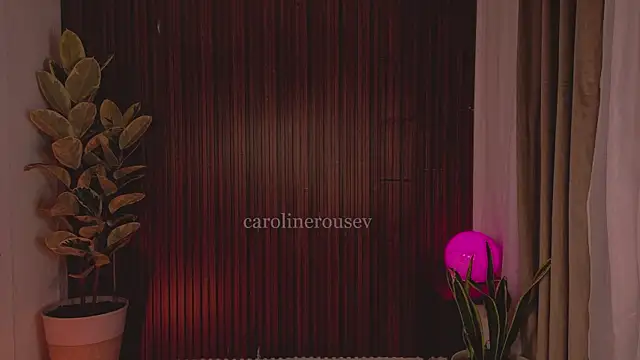 Snapshot of carolinerousev chatting on May 2026 07:07:02 PM carolinerousev online show from May 2026 07:07:02 PM