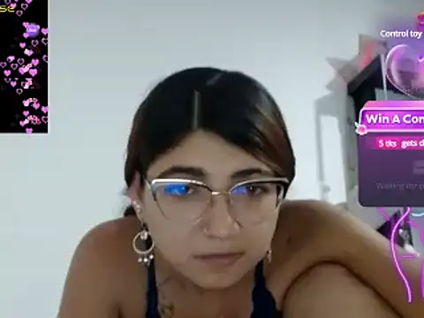 esteni online show from December 2024 04:45:01 AM