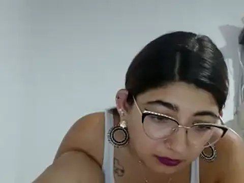 esteni online show from January 2025 04:41:01 AM