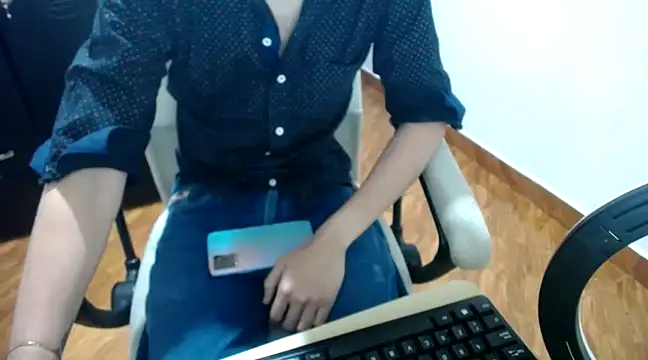 Snapshot of SexAegons chatting on February 2025 04:47:01 AM SexAegons online show from February 2025 04:47:01 AM