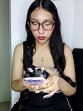 Snapshot of Umaru_uwu chatting on October 2025 01:57:01 AM Umaru uwu online show from October 2025 01:57:01 AM