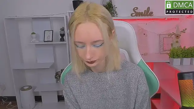 Katia Kim online show from October 2025 05:39:02 AM