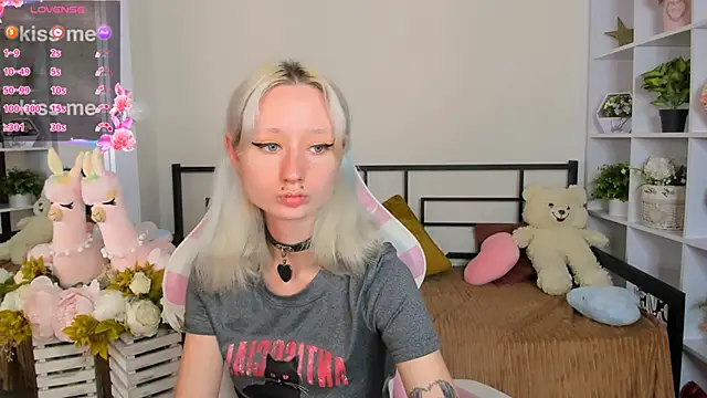 Katia Kim online show from May 2026 05:25:01 AM