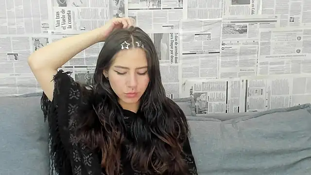 Snapshot of Mhelanny2 chatting on December 2024 04:48:02 PM Mhelanny2 online show from December 2024 04:48:02 PM