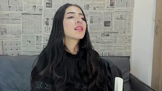 Snapshot of Mhelanny2 chatting on January 2025 12:01:02 PM Mhelanny2 online show from January 2025 12:01:02 PM