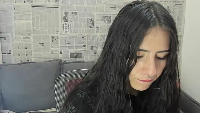 Snapshot of Mhelanny2 chatting on January 2025 11:43:01 AM Mhelanny2 online show from January 2025 11:43:01 AM