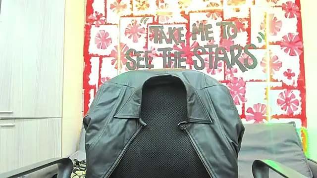 Snapshot of Mhelanny2 chatting on February 2025 08:12:02 AM Mhelanny2 online show from February 2025 08:12:02 AM