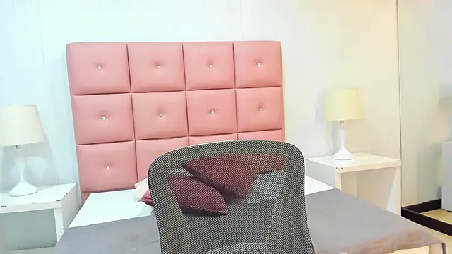 Snapshot of Mhelanny2 chatting on February 2025 11:17:01 AM Mhelanny2 online show from February 2025 11:17:01 AM