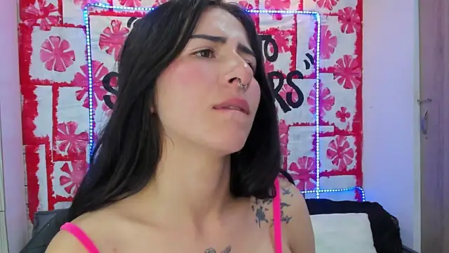 Snapshot of Mhelanny2 chatting on February 2025 12:21:02 AM Mhelanny2 online show from February 2025 12:21:02 AM