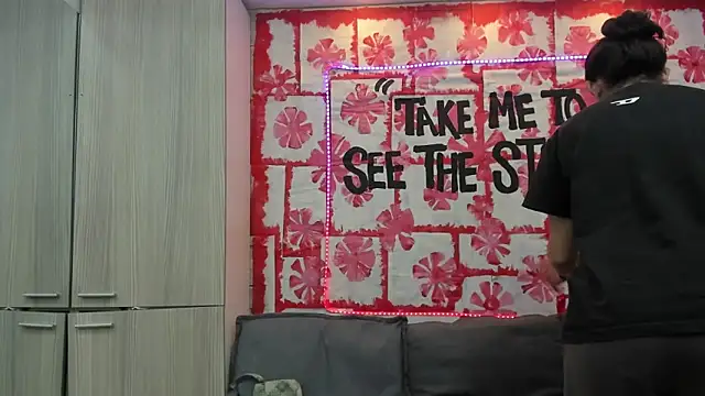 Snapshot of Mhelanny2 chatting on March 2025 05:40:02 AM Mhelanny2 online show from March 2025 05:40:02 AM