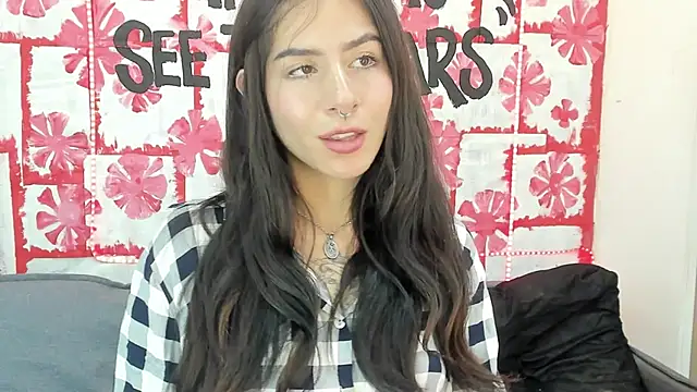 Snapshot of Mhelanny2 chatting on March 2025 08:45:01 AM Mhelanny2 online show from March 2025 08:45:01 AM