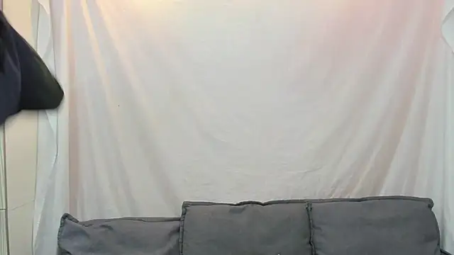 Snapshot of Mhelanny2 chatting on September 2025 04:09:05 PM Mhelanny2 online show from September 2025 04:09:05 PM