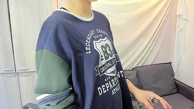 Snapshot of Mhelanny2 chatting on September 2025 06:02:02 PM Mhelanny2 online show from September 2025 06:02:02 PM