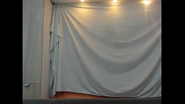 Mhelanny2 online show from January 2026 04:42:02 PM