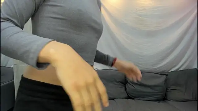 Mhelanny2 online show from January 2026 12:42:01 PM