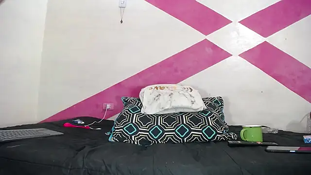 MIA luxce29 online show from January 2025 04:14:02 AM