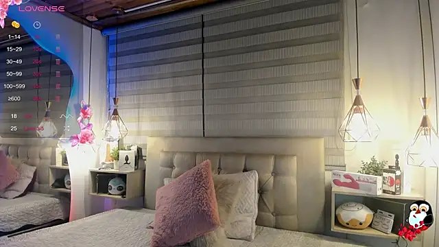 cristal  hot 1 online show from October 2025 05:04:02 AM