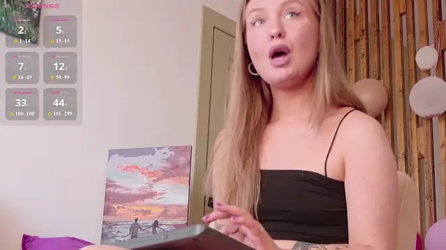 yourlovelyjul online show from June 2026 03:04:02 PM