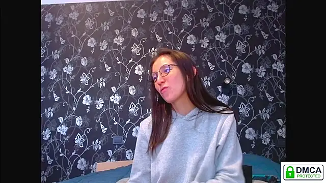 Sophi Cute online show from April 2026 10:25:01 AM