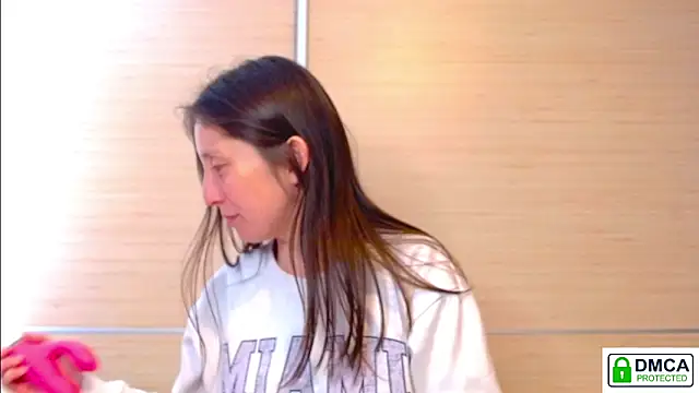 Sophi Cute online show from April 2026 01:14:02 PM