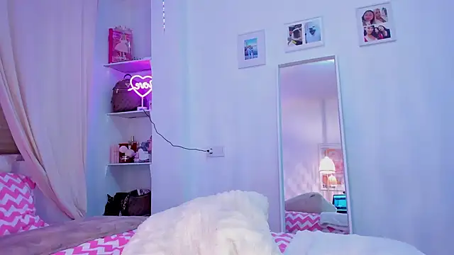  viioletweekend  online show from March 2026 07:53:01 PM