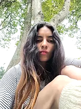 Sam Sara online show from September 2025 05:45:01 PM