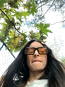 Sam Sara online show from October 2025 07:58:02 PM