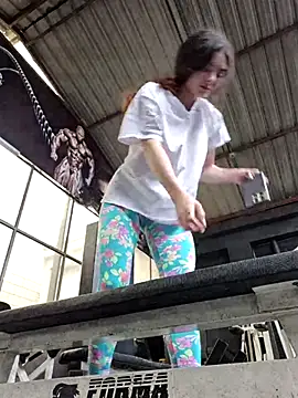 Sam Sara online show from April 2026 06:57:02 PM