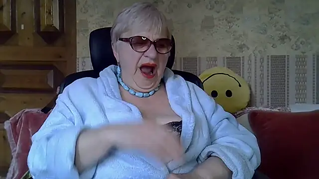 SweetCherry27 online show from May 2026 04:11:01 PM