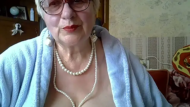 SweetCherry27 online show from May 2026 02:45:01 PM
