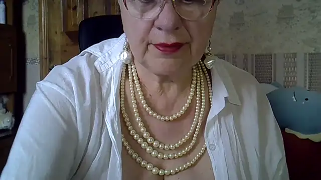 SweetCherry27 online show from May 2026 04:13:02 PM