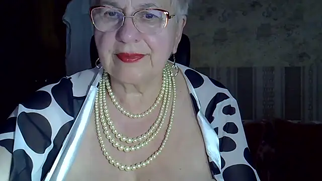 SweetCherry27 online show from May 2026 03:49:01 PM