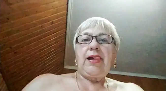SweetCherry27 online show from June 2026 05:25:01 PM