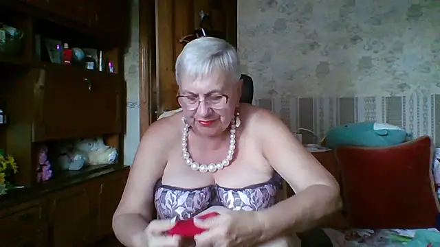 SweetCherry27 online show from July 2026 04:12:02 PM
