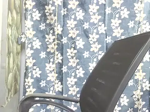 Snapshot of Supriya201 chatting on January 2026 05:45:01 AM Supriya201 online show from January 2026 05:45:01 AM