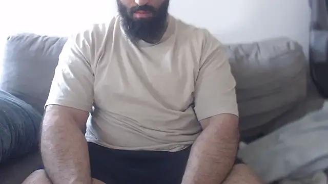 hugemachohandsome online show from April 2026 05:49:02 AM