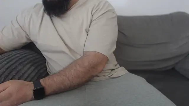 hugemachohandsome online show from May 2026 06:51:02 AM