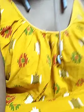 Snapshot of Sophiaboudi chatting on January 2025 06:03:02 PM Sophiaboudi online show from January 2025 06:03:02 PM