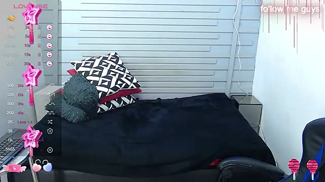 evelin zaens online show from January 2025 08:51:02 AM