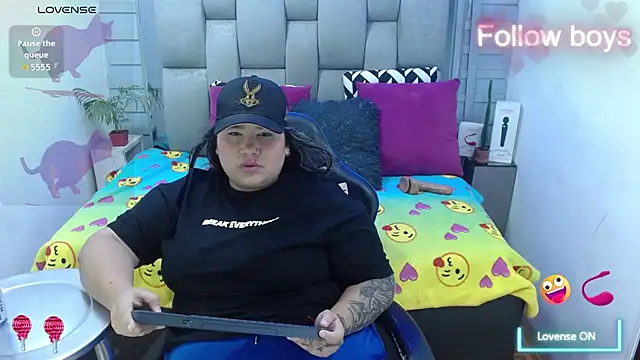 evelin zaens online show from March 2026 07:15:01 AM