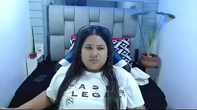evelin zaens online show from June 2026 04:46:01 AM