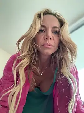 MessyNastyQueen online show from February 2025 12:37:02 PM