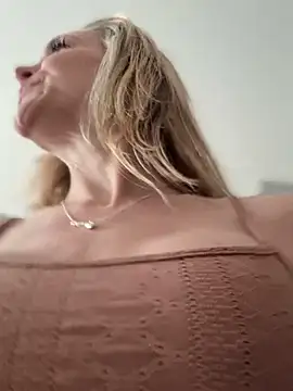 MessyNastyQueen online show from March 2025 04:30:01 PM